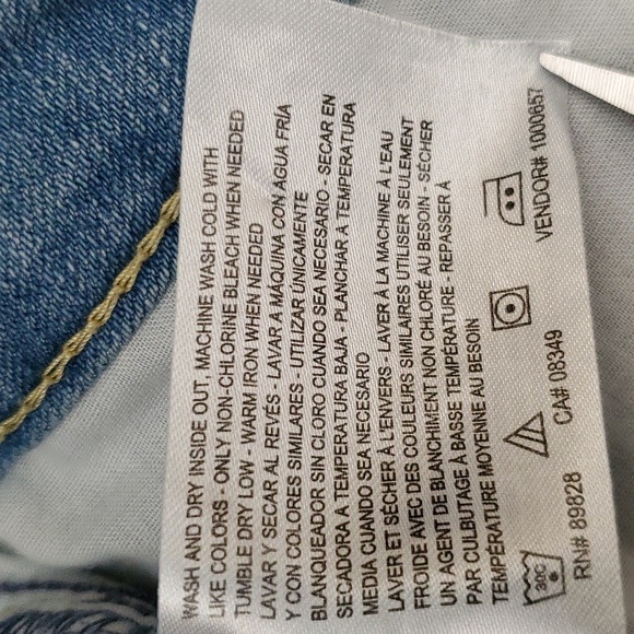 NINE WEST Floral Embroidered Hem Chrystie Capri Jeans SIZE: 4 - Picture 11 of 13